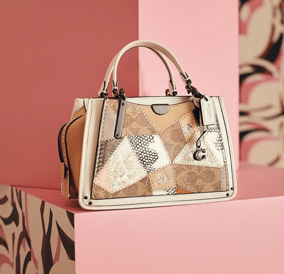 尤其是dreamer系列,在经典包身上演绎着不同的纽约风格,精致的都市