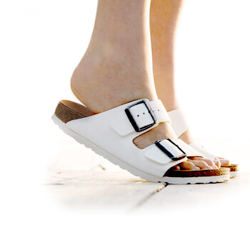 舒舒服服凹造型
勃肯鞋必须来一双 教你用一双凉拖凹造型 Zappos