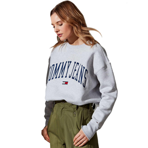 不知道穿什么的时候
套件卫衣就好了 女士卫衣满减最后一天！ Bloomingdale's