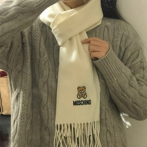 莫斯奇诺羊毛围巾特价
史低价 轻松省¥200+ 买到就是赚到 C-L'Amour
